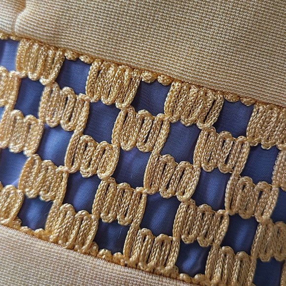 Dress - Picture 2 of 8